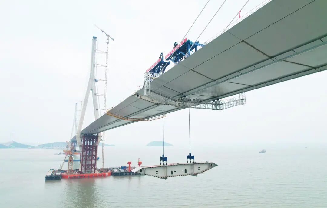 青龙门大桥合龙现场
