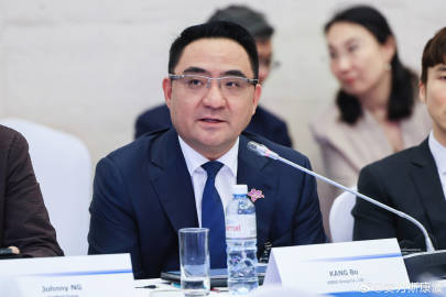 赛力斯哈萨克斯坦会见