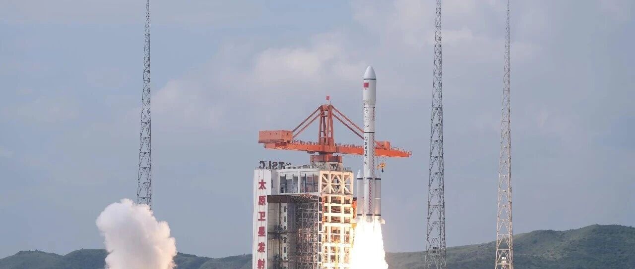 长征火箭发射卫星